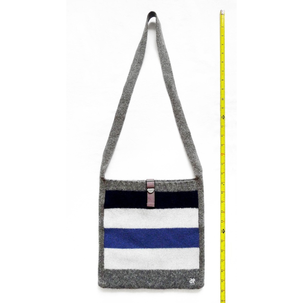 NWOT AMERICAN EAGLE Lambswool Striped Crossbody/Messenger Bag (10.75" x 11")
